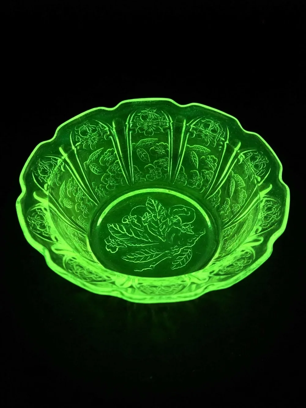 Vintage Anchor Hocking Cherry Blossom Uranium Glass 6pc Set 3 Bowl,3 Saucers Set
